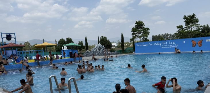 Dang Fun Valley Pool {{brizy_dc_image_alt imageSrc=